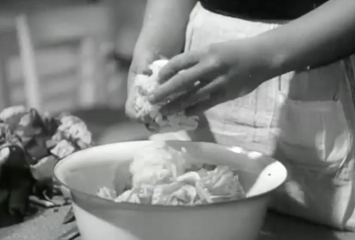 A German propaganda film warns of the dangers of vitamin deficiencies that lead to rickets.