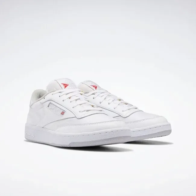 Không cầu kỳ, đơn giản và tinh tế chính là mẫu giày Reebok Club C 1985 TV