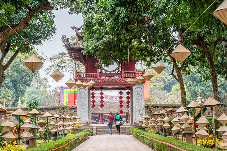 Temple of Literature walkway